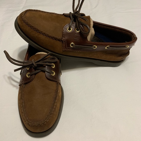 Like New Sperry Authentic Original Boat Shoes - Picture 2 of 8